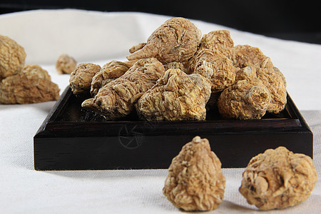 El extracto de maca 0.6% Macamides-apoya la energía, el equilibrio hormonal, y la vitalidad general.